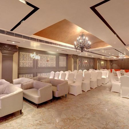 Hotel Mystic Falls ชัยปุระ ภายนอก รูปภาพ